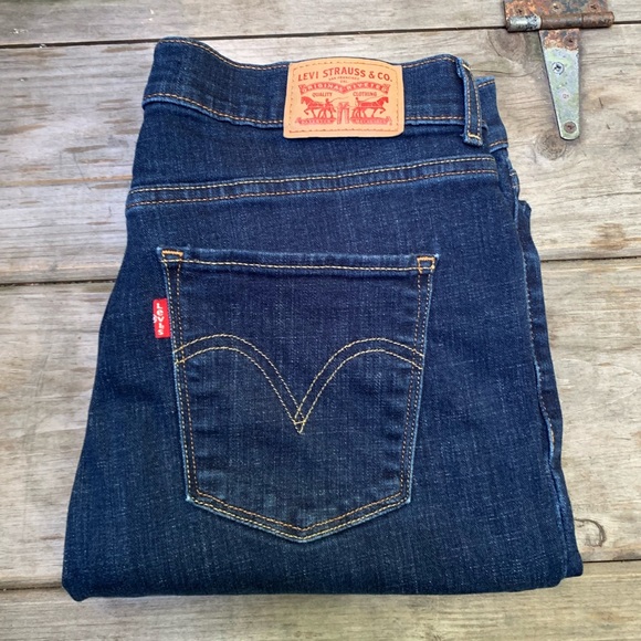 LEVIS Women’s Classic Boot Jeans - Picture 1 of 7
